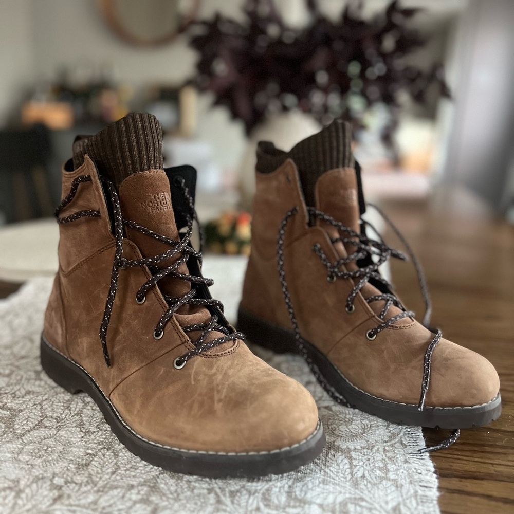 The North Face Womens Ballard lll Lace Boot Waterproof Monks Robe Brown